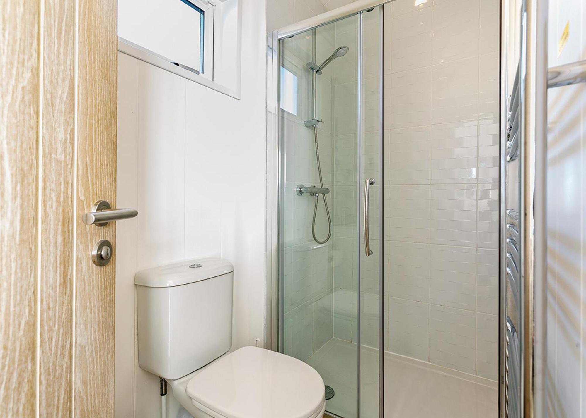 Beach Cove Coastal Retreat Ilfracombe Room photo